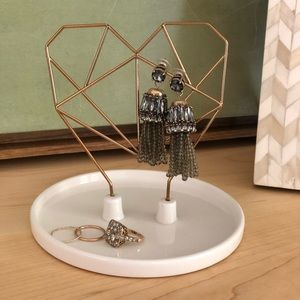 Jewelry holder